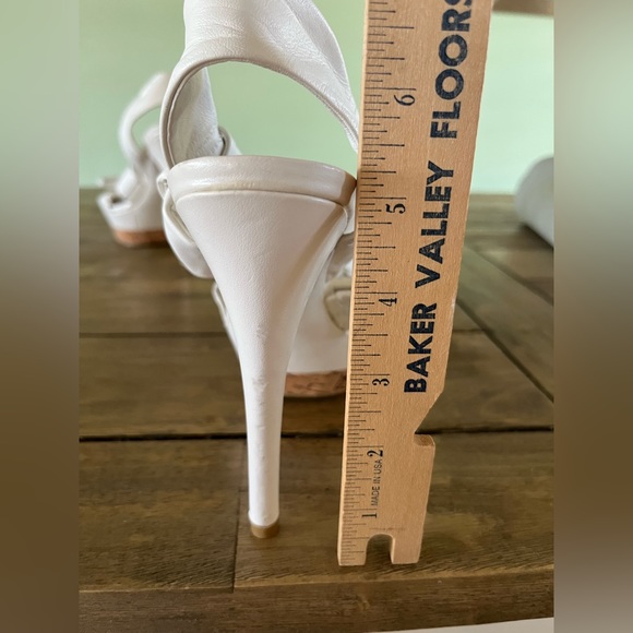 🌼 NWOB BCBGeneration Strap & Knot Platform Heels 🌼 - Picture 7 of 7